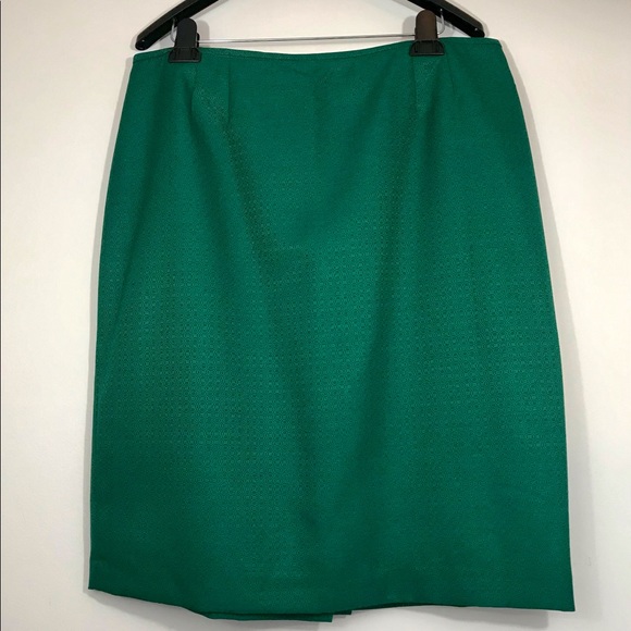 NWOT! LE SUIT TWO PIECE WOMEN’S SUIT - Picture 8 of 8